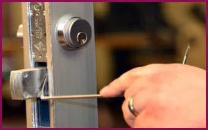 Belford NJ Locksmith Store Belford, NJ 732-640-5095 - 12-changing-locks